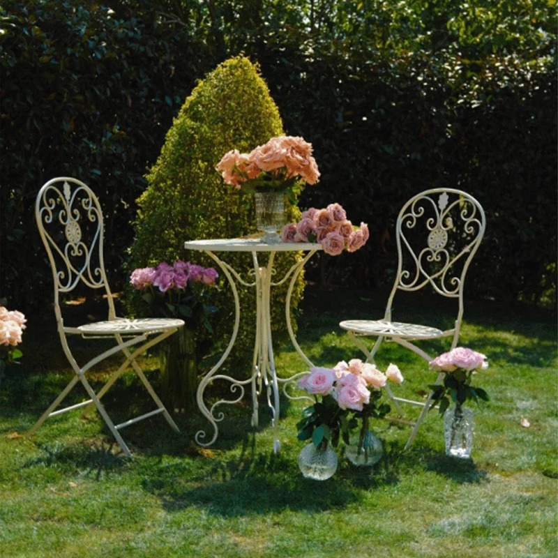 Französische Vintage-Eisen-Tis – Outdoor Furniture Metal Chairs Bewertung und Preis